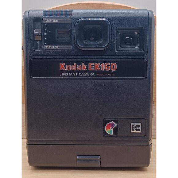 80s Kodak EK160 Vintage Polaroid Instant Camera with Case and Rainbow Strap - Picture 2 of 14